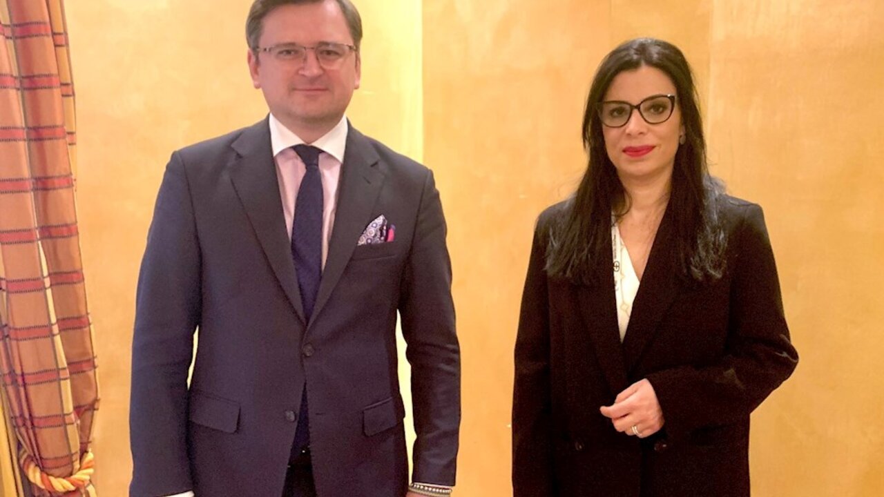Aussenministerin Dominique Hasler und der Ukrainische Aussenminister Dmytro Kuleba