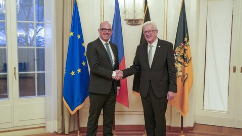 Regierungschef Daniel Risch und Ministerpräsident Winfried Kretschmann